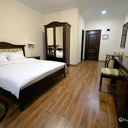 Hotel Dallas Negresti-Oas Esterno foto